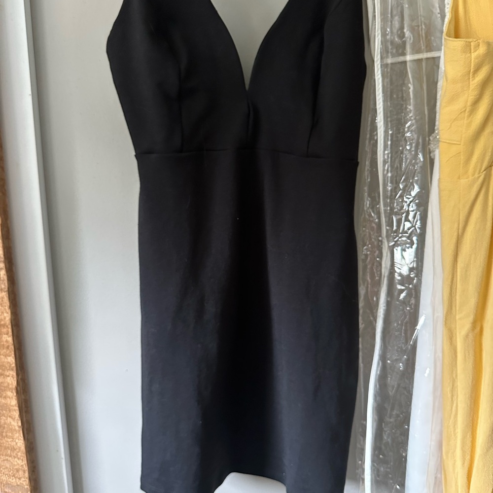 Lulu's Black Plunge Sheath Mini Dress